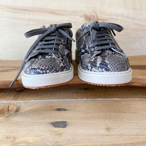 Hush Puppies Snakeskin Leather Sneakers Pristine Condition Sz 7 - Picture 3 of 7